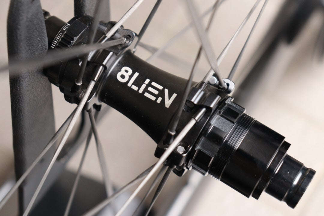 エイリアン 8LIEN L5 DISC WHEELS カーボン クリンチャー チューブレスレディ ホイールセット スラム XDR 11S/12S 【横浜店】