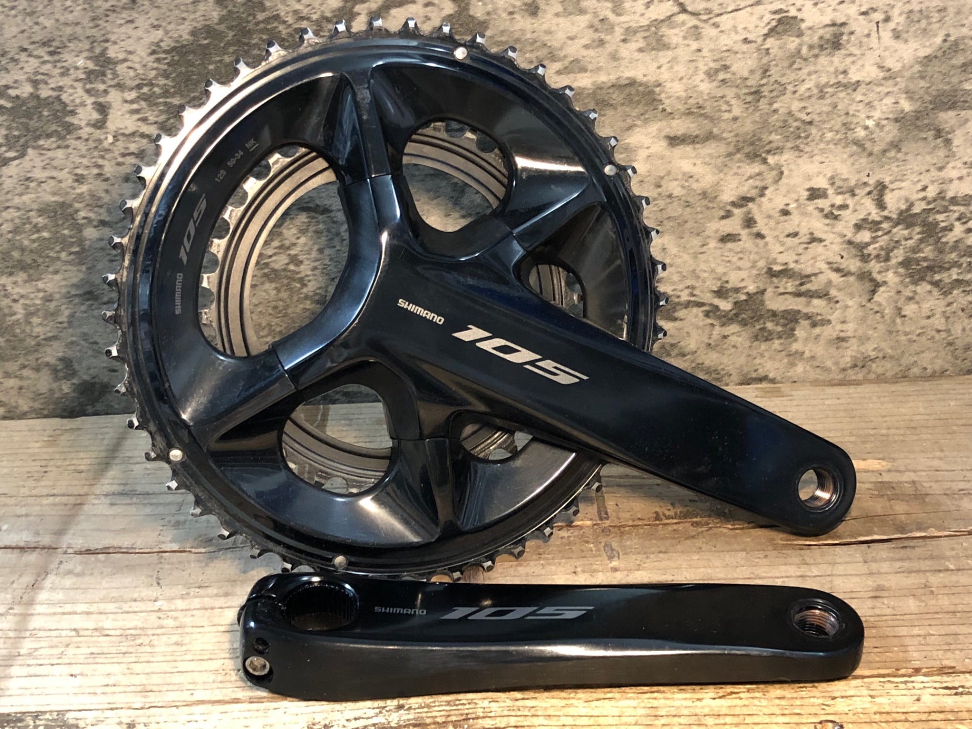 JW192 シマノ SHIMANO 105 FC-R7100 クランクセット 165mm 50/34T