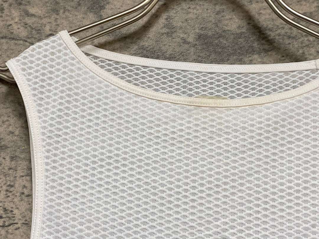 KD600 ラファ Rapha PRO TEAM BASE LAYER SLEEVE LESS ノースリーブ ベースレイヤー 白 XS