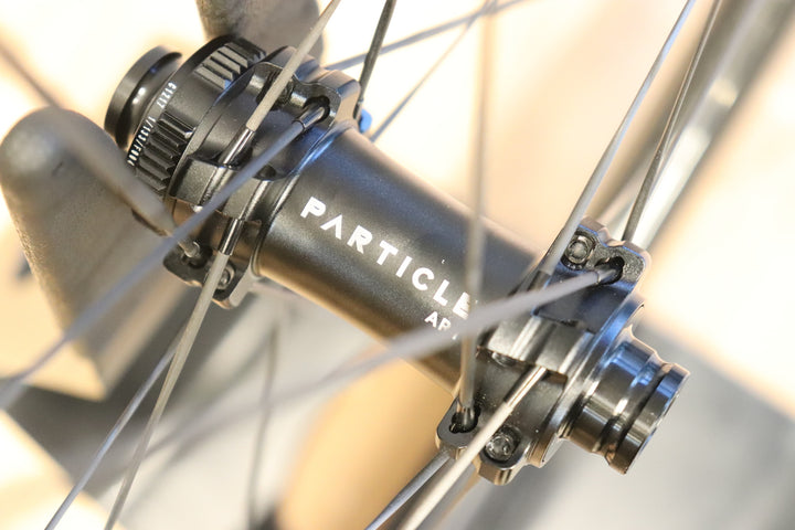 パーティクル PARTICLE RCX50 Ultralight AR1ハブ スチールベアリング 36Tラチェット シマノ11/12S カーボン ホイールセット 【さいたま浦和店】