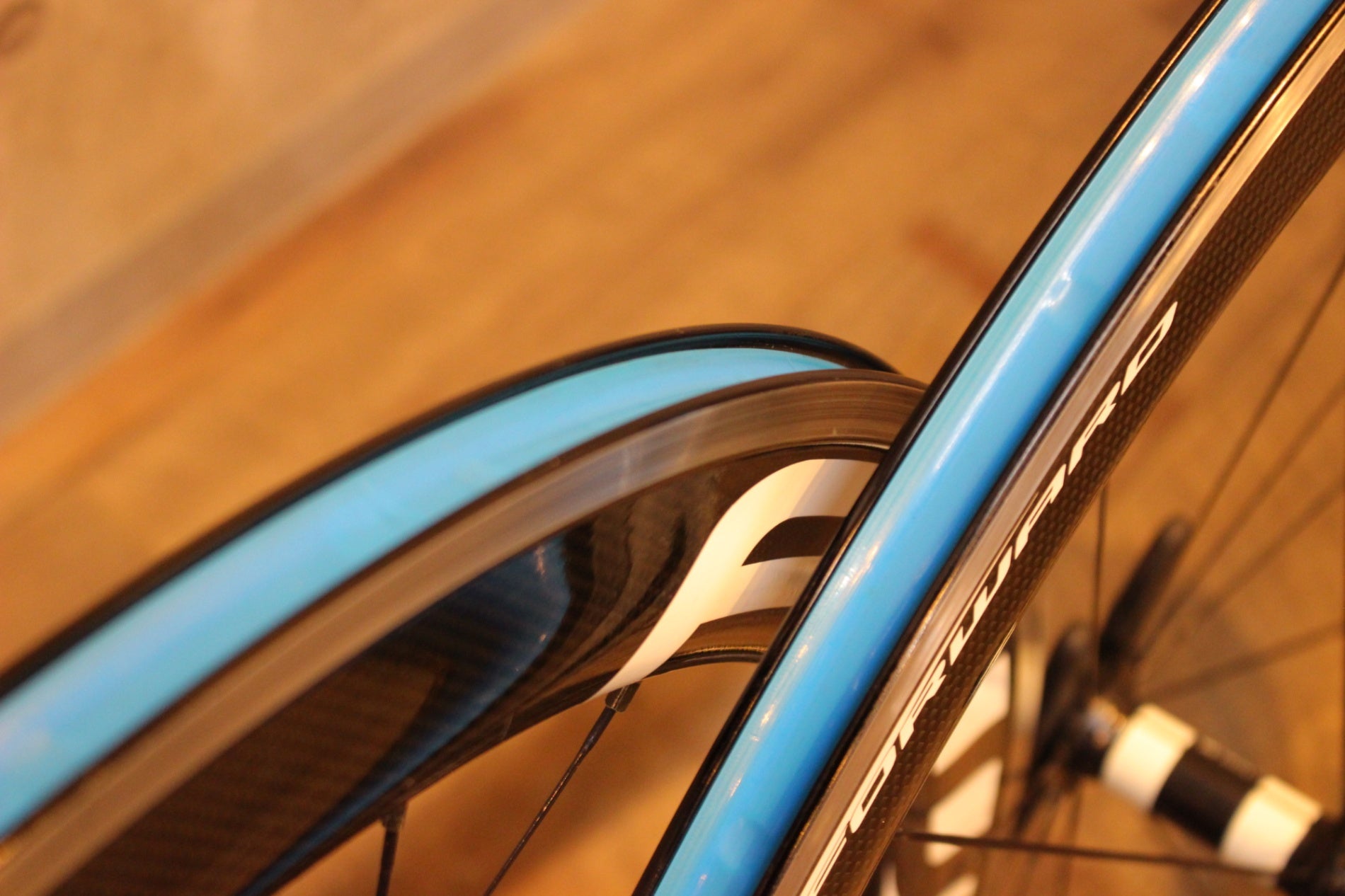 ファストフォワード FFWD F6R アルミ/カーボン クリンチャーホイール