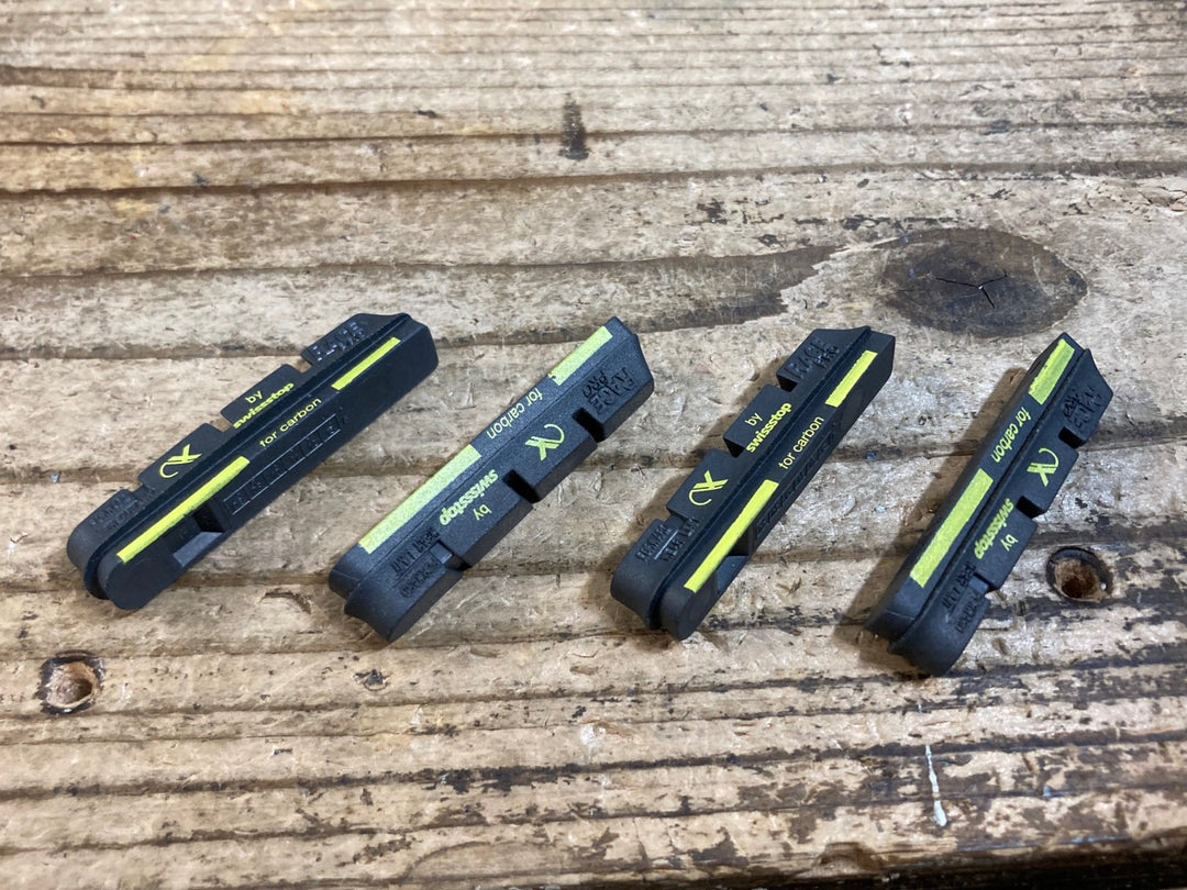 KI425 AX Lightness ブレーキパッド 4pcs カンパニョーロ用
