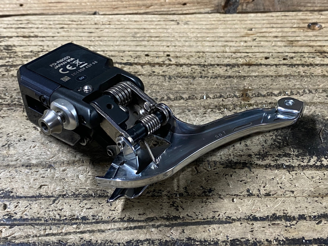 JO695 シマノ SHIMANO アルテグラ ULTEGRA FD-R8050 フロントディレイラー 直付 Di2
