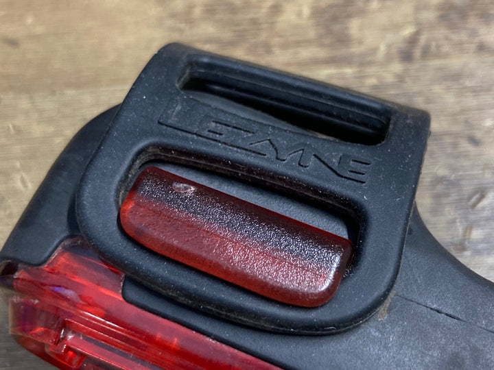 KR421 レザイン LEZYNE STRIP REAR150 テールライト 点灯確認済み