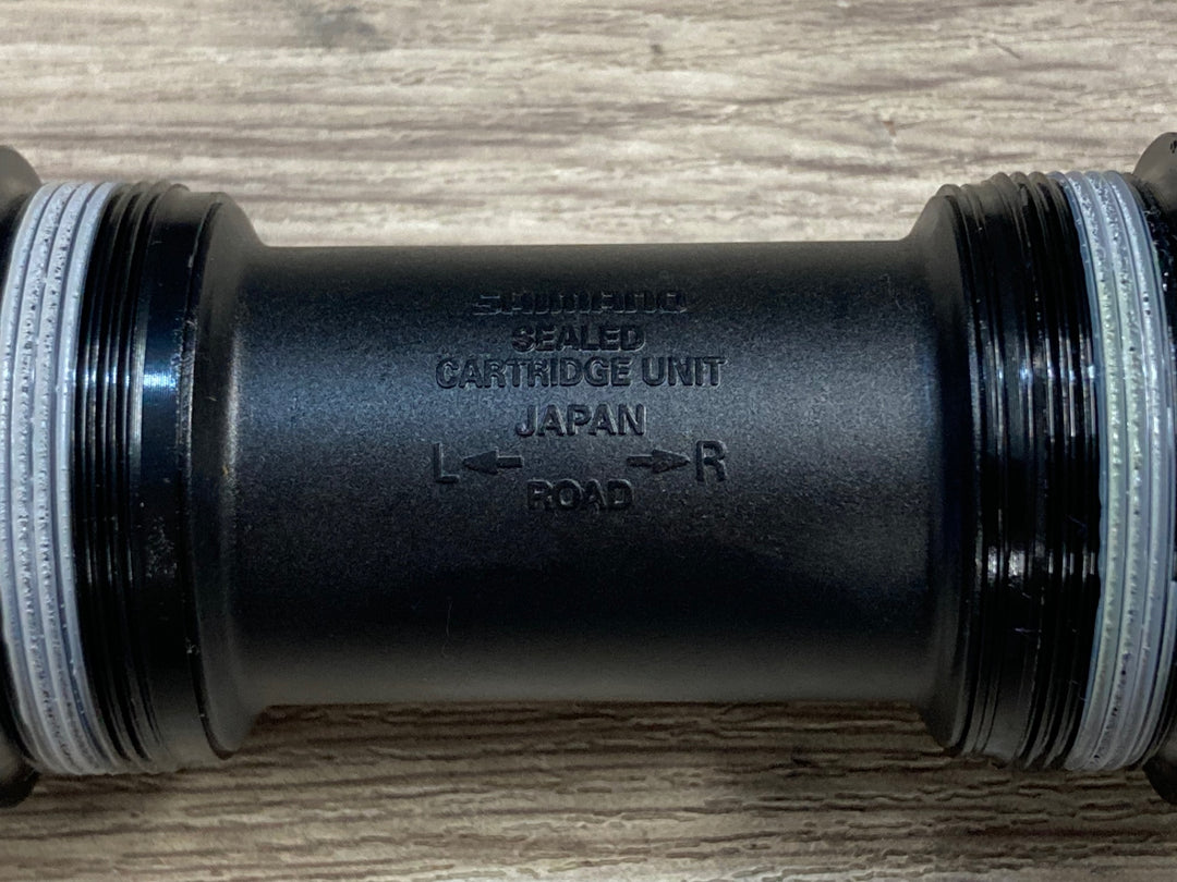 KD008 シマノ SHIMANO デュラエース DURA-ACE BB-R9100 ボトムブラケット JIS 68mm 未使用