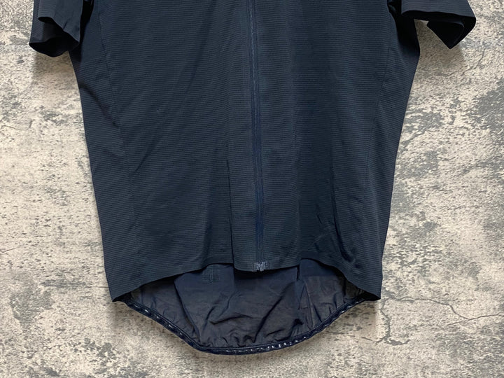 KF216 ラファ Rapha CLASSIC FLYWEIGHT JERSEY 半袖 サイクルジャージ 黒 M ※穴空きのためジャンク