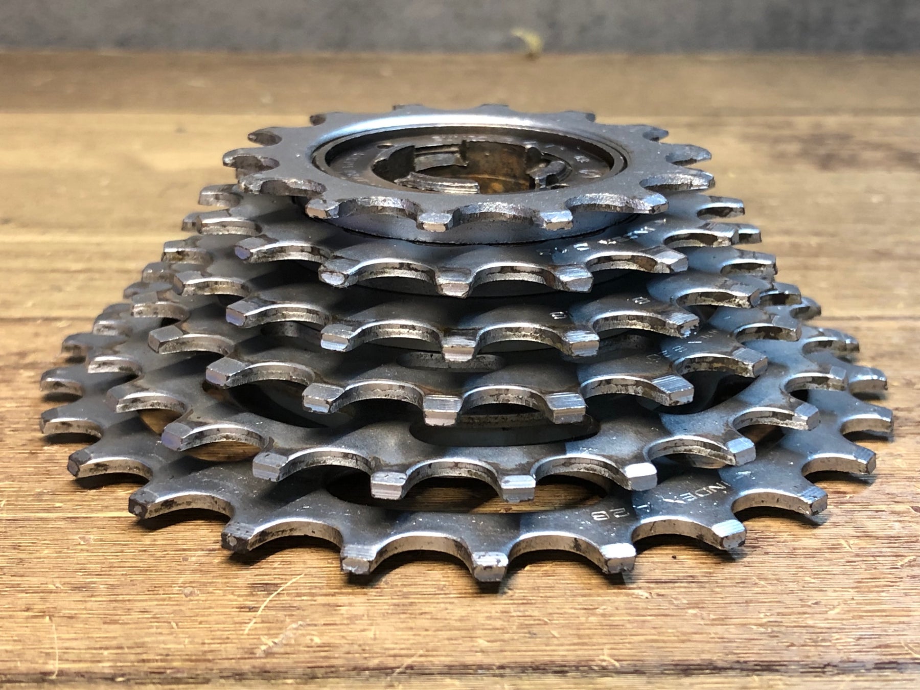 IX145 サンツアー SUNTOUR AP ボスフリー 14-26T 6S BSAネジ – BICI