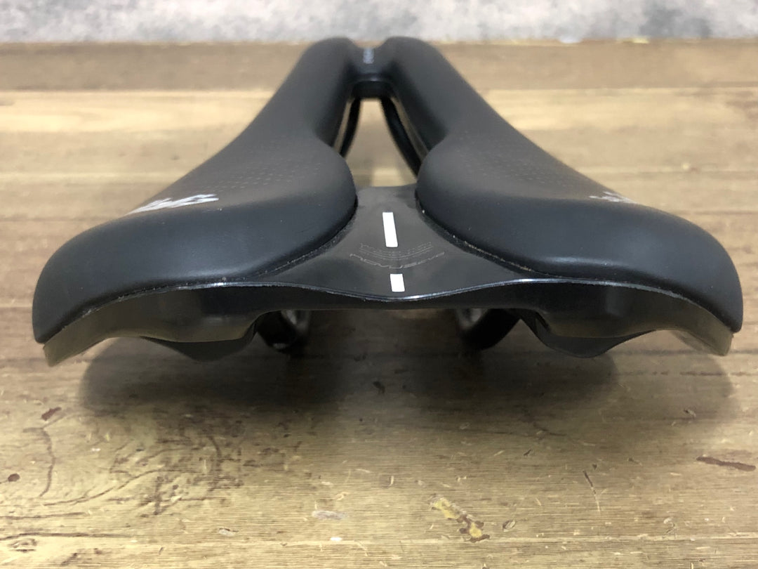 JY183 セライタリア selle italia NOVUS EVO ENDURANCE サドル MANGANESE 145mm