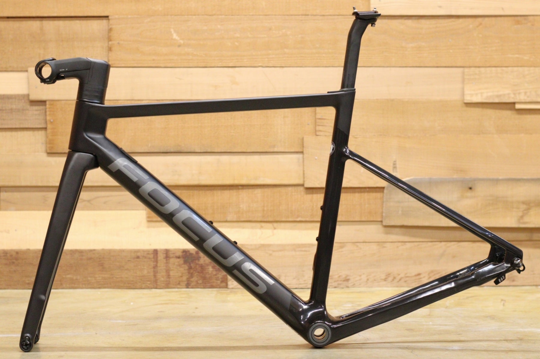 FOCUS イザルコマックス　ディスク フォーカス FOCUS イザルコマックス ディスク IZALCO MAX DISC 9 2022