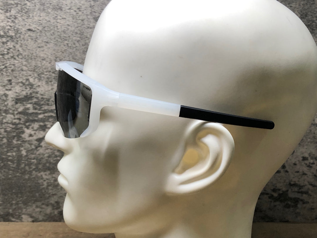 JP702 KPLUS KU GLIDER アイウェア サングラス 白 ※レンズスレ