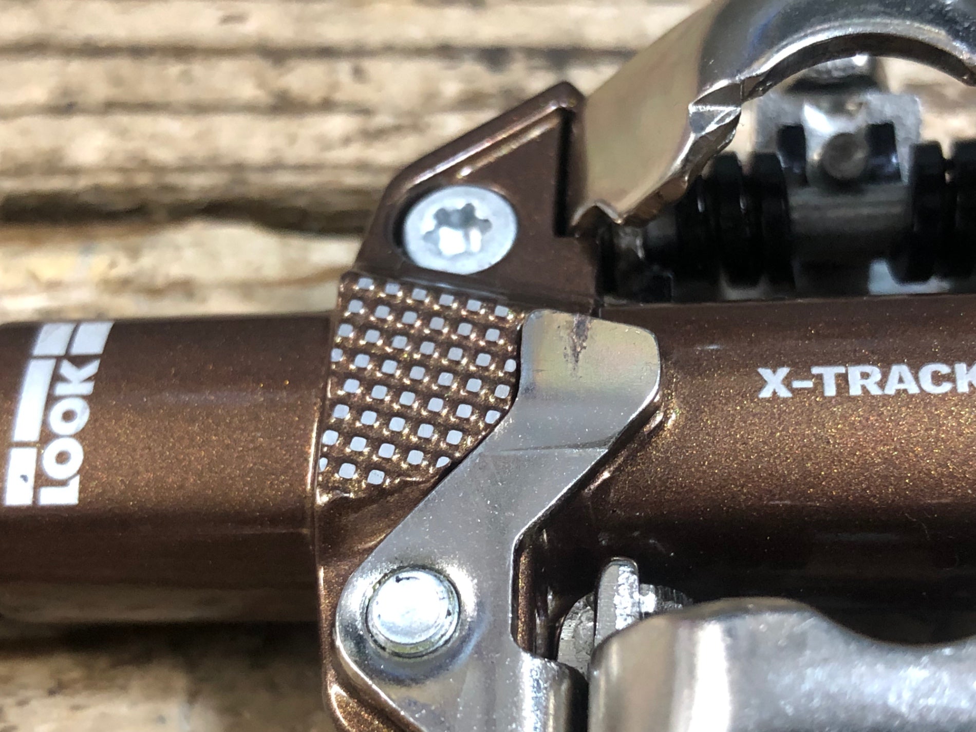 KF846 ルック LOOK X-TRACK GRAVEL ED ビンディングペダル SPD – BICI