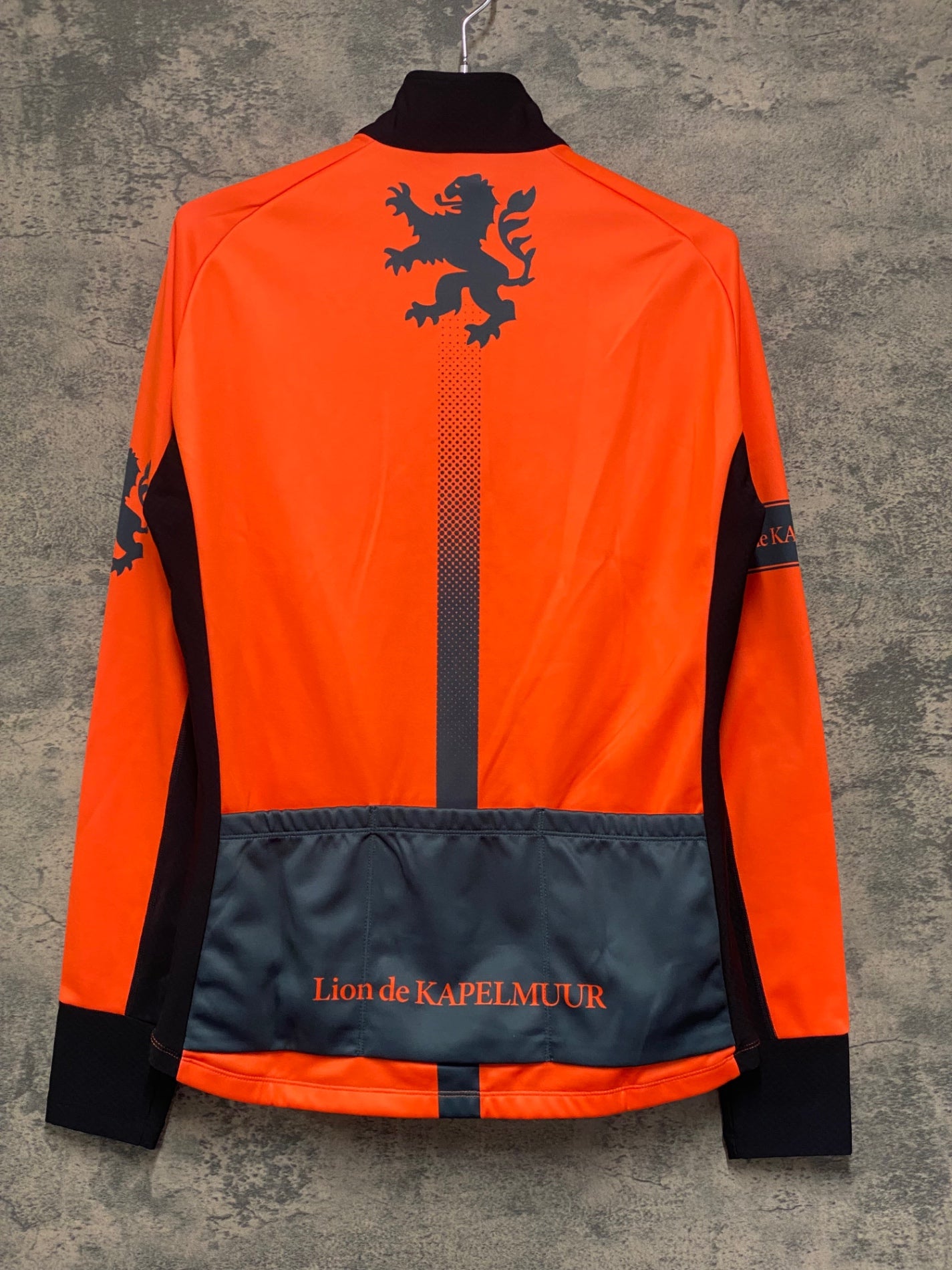 JU142 リオンドカペルミュール Lion de kapelmuur 長袖 サイクル