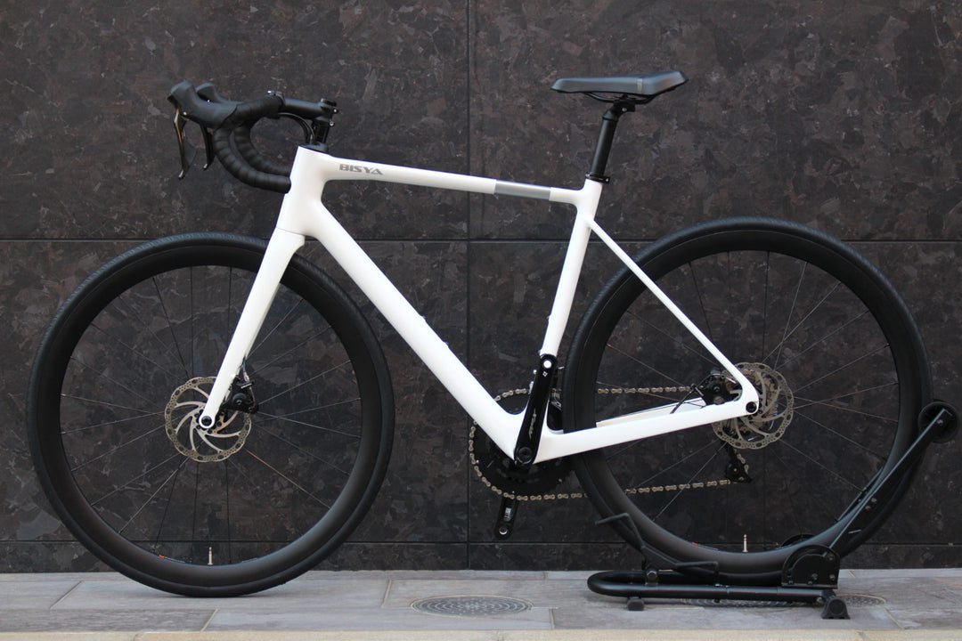 未使用品！ ビシャ 毘沙 四号機 BIS004 Mサイズ シマノ 105 R7000 MIX 11S 機械式DISC カーボン ロードバイク 【福岡店】
