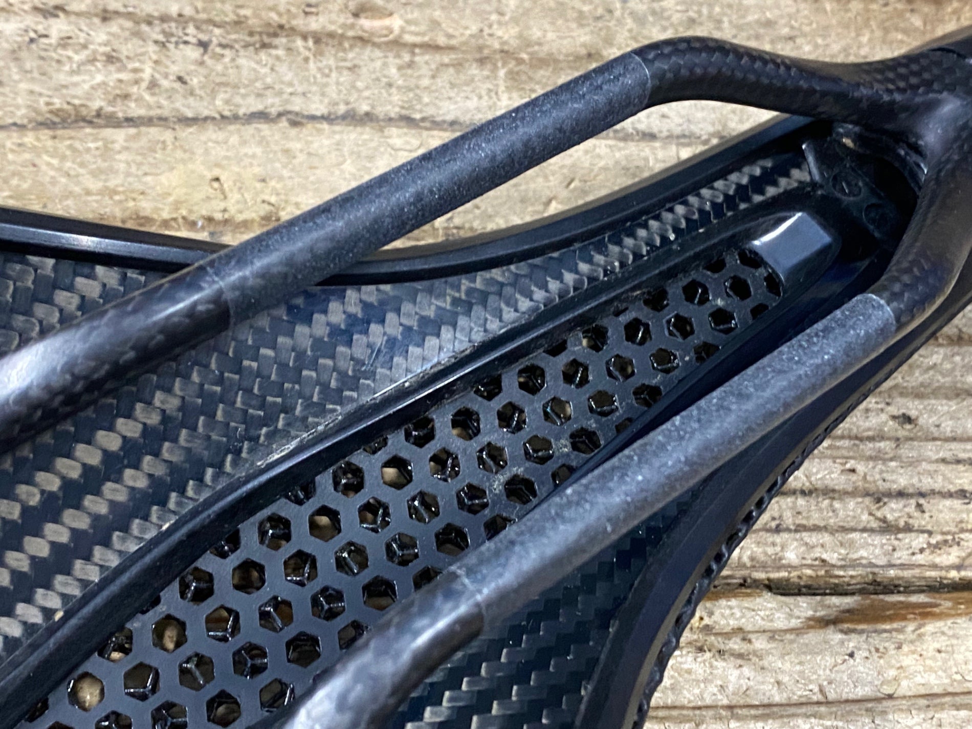 KB917 スペシャライズド SPECIALIZED ROMIN EVO MIRROR サドル 黒