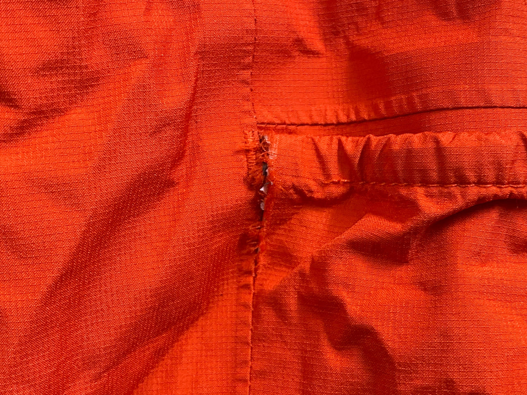 JZ973 ラファ Rapha PRO TEAM INSULATED RAIN JACKET 長袖 レインジャケット オレンジ S GORE-TEX 一部ほつれ