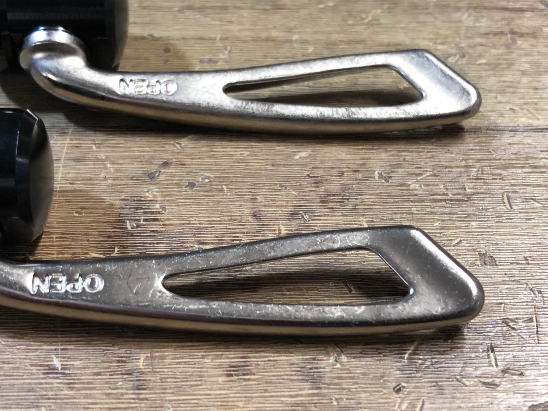 ロバールクイックリリース JV896 ロヴァール ROVAL クイックリリース 前後セット – BICI AMORE