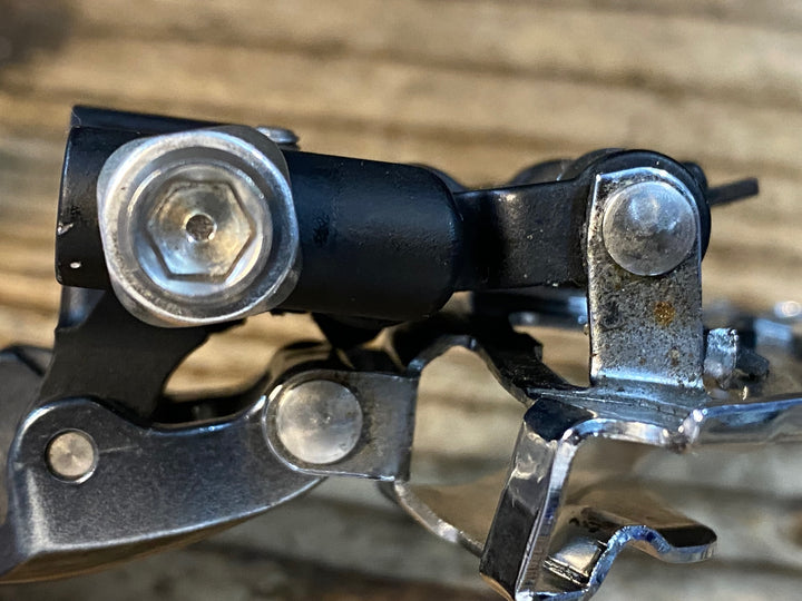 JW737 シマノ SHIMANO ティアグラ Tiagra FD-4700 フロントディレイラー 直付