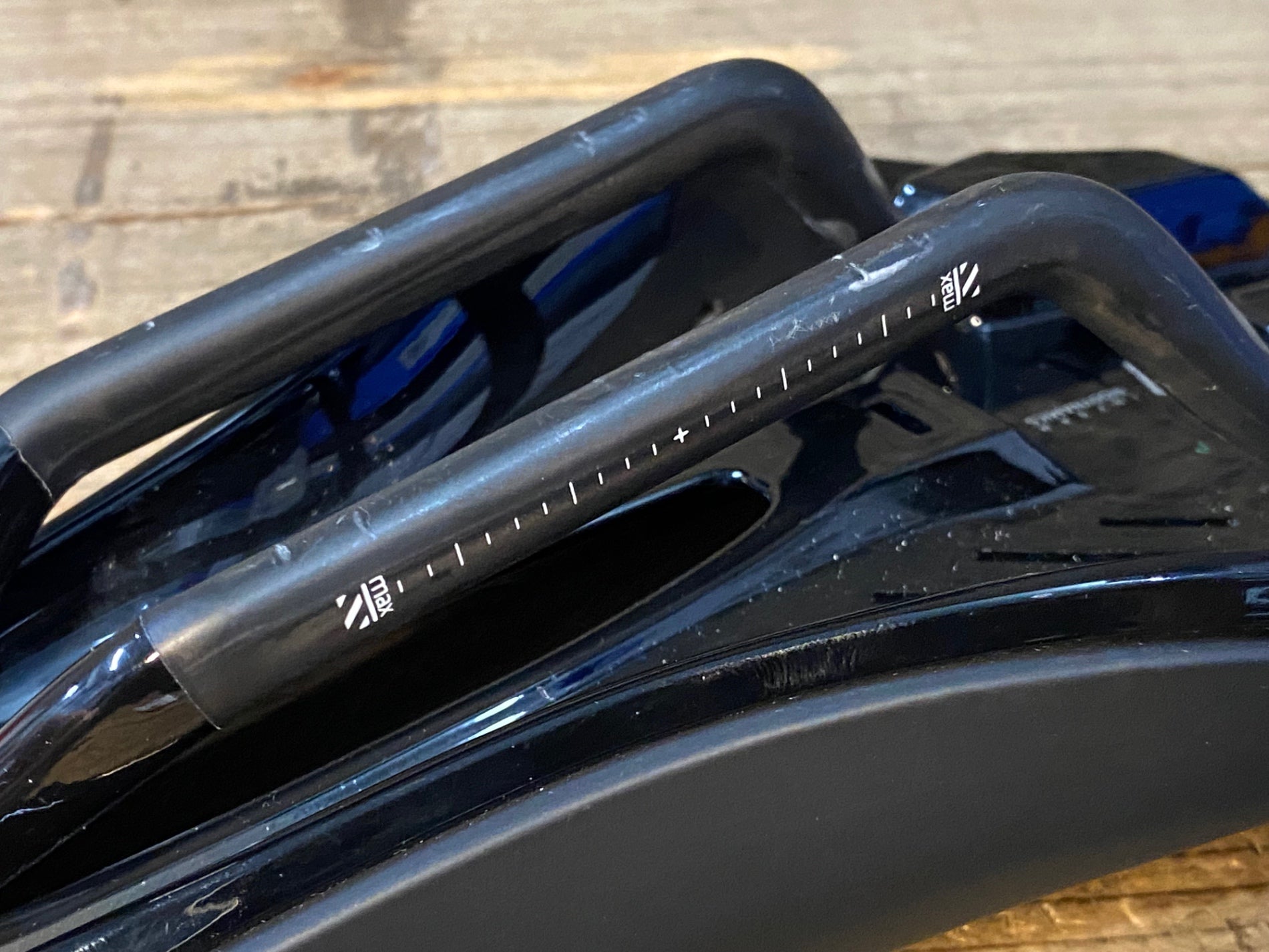 JU435 ボントレガー BONTRAGER HILO PRO サドル 黒 130mm カーボン