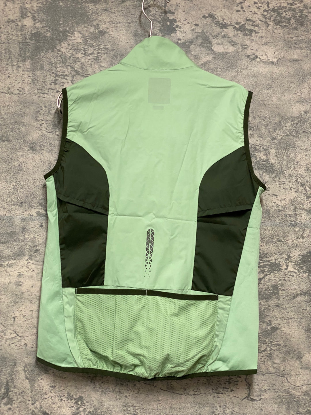 JY856 オークリー OAKLEY ELEMENTS INSULATED VEST ジレ サイクルベスト 緑 M
