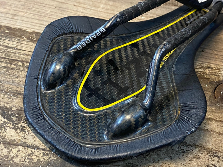 JO971 フィジーク fizik アンタレス ANTARES 00 サドル カーボンレール 140mm 黒 ※破れあり