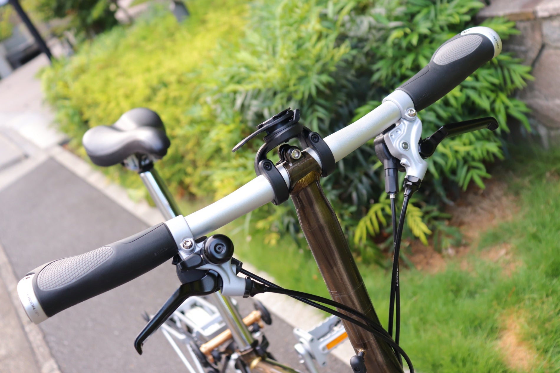 YVR812 ブロンプトン BROMPTON S6R ブラックラッカー Black