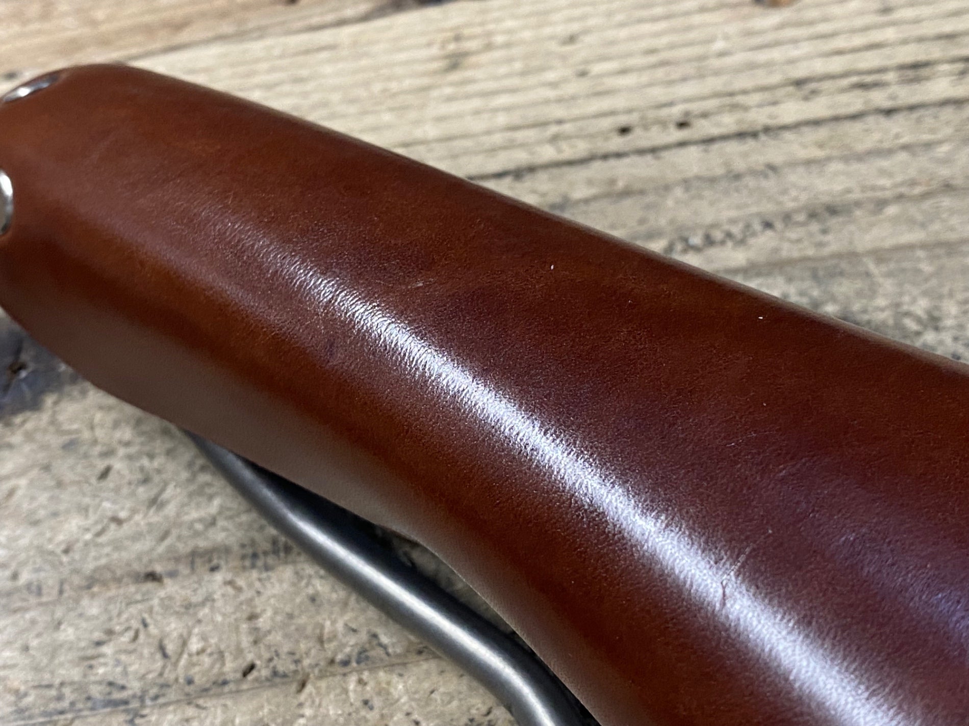 KE323 ブルックス BROOKS スワロー SWALLOW TITANIUM サドル チタン