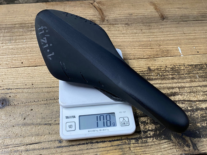 KN270 フィジーク fizik ARIONE R1 サドル 黒 regular BRAIDEDレール