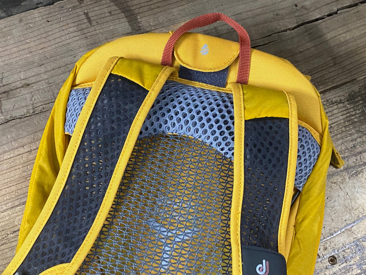 KL093 ドイター deuter RACE AIR 10 リュック バックパック マスタード