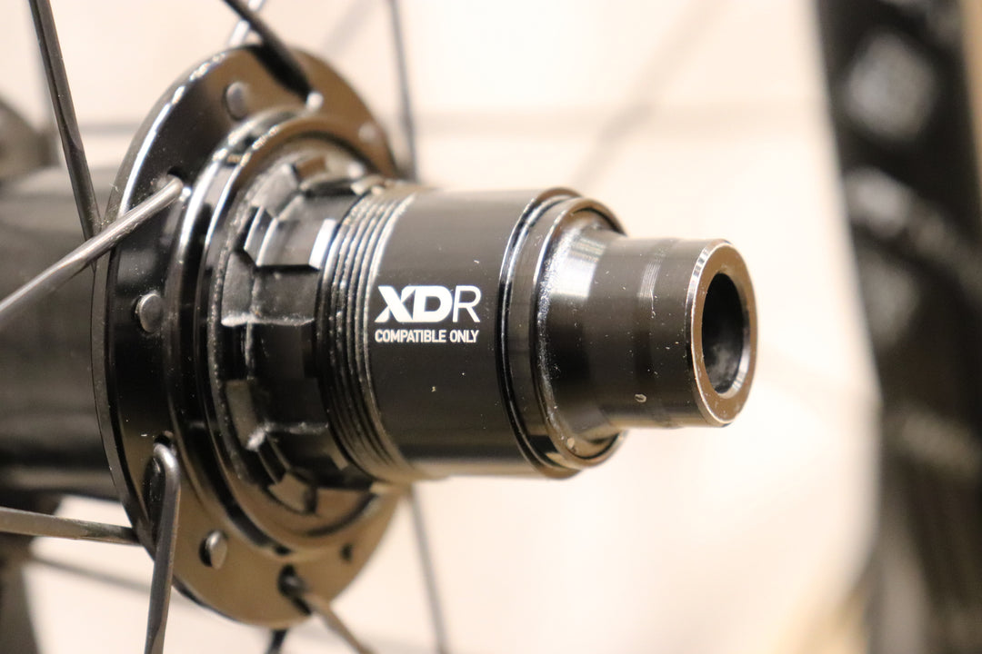ジップ ZIPP 303S DISC フックレス カーボン クリンチャー チューブレスレディ ディスク ホイールセット スラムXDR 【さいたま浦和店】