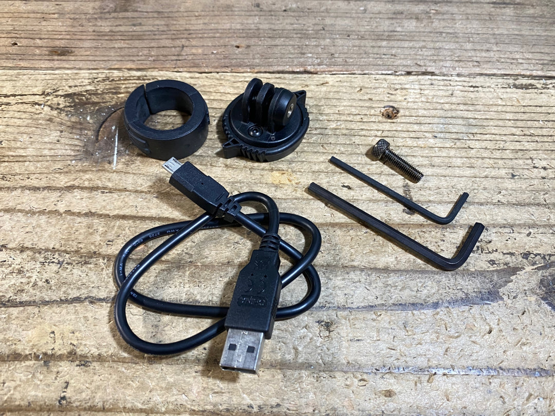 KB500 ガーミン GARMIN VARIA UT800 フロントライト 点灯確認済