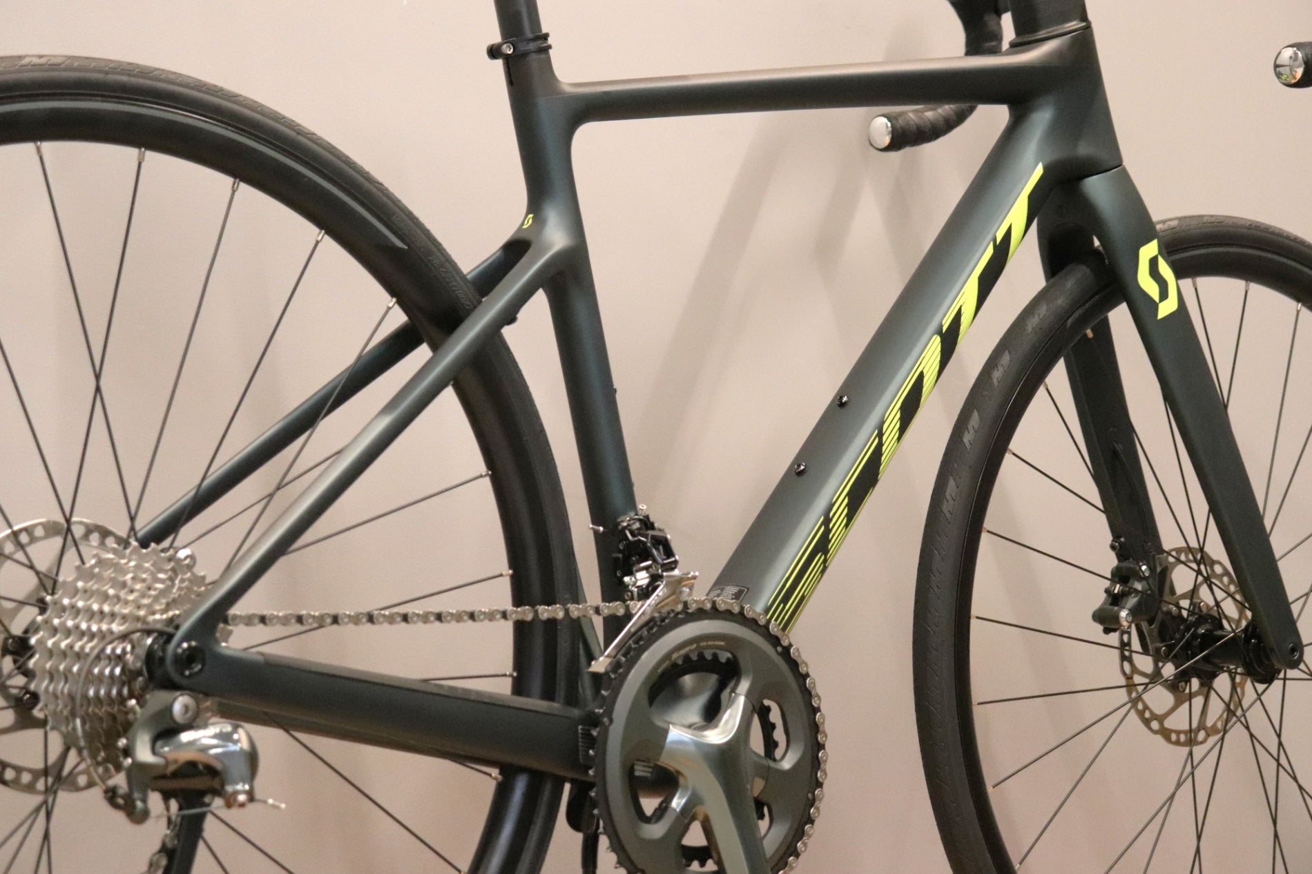スコット SCOTT アディクト ADDICT 40 2022モデル XSサイズ シマノ スコット SCOTT アディクト ADDICT 40 2022モデル XSサイズ シマノ