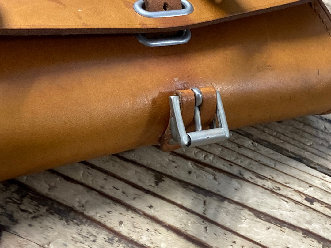 KJ649 ブルックス BROOKS ツールバッグ TOOL BAG サドルバッグ ブラウン レザー ※シミ汚れあり