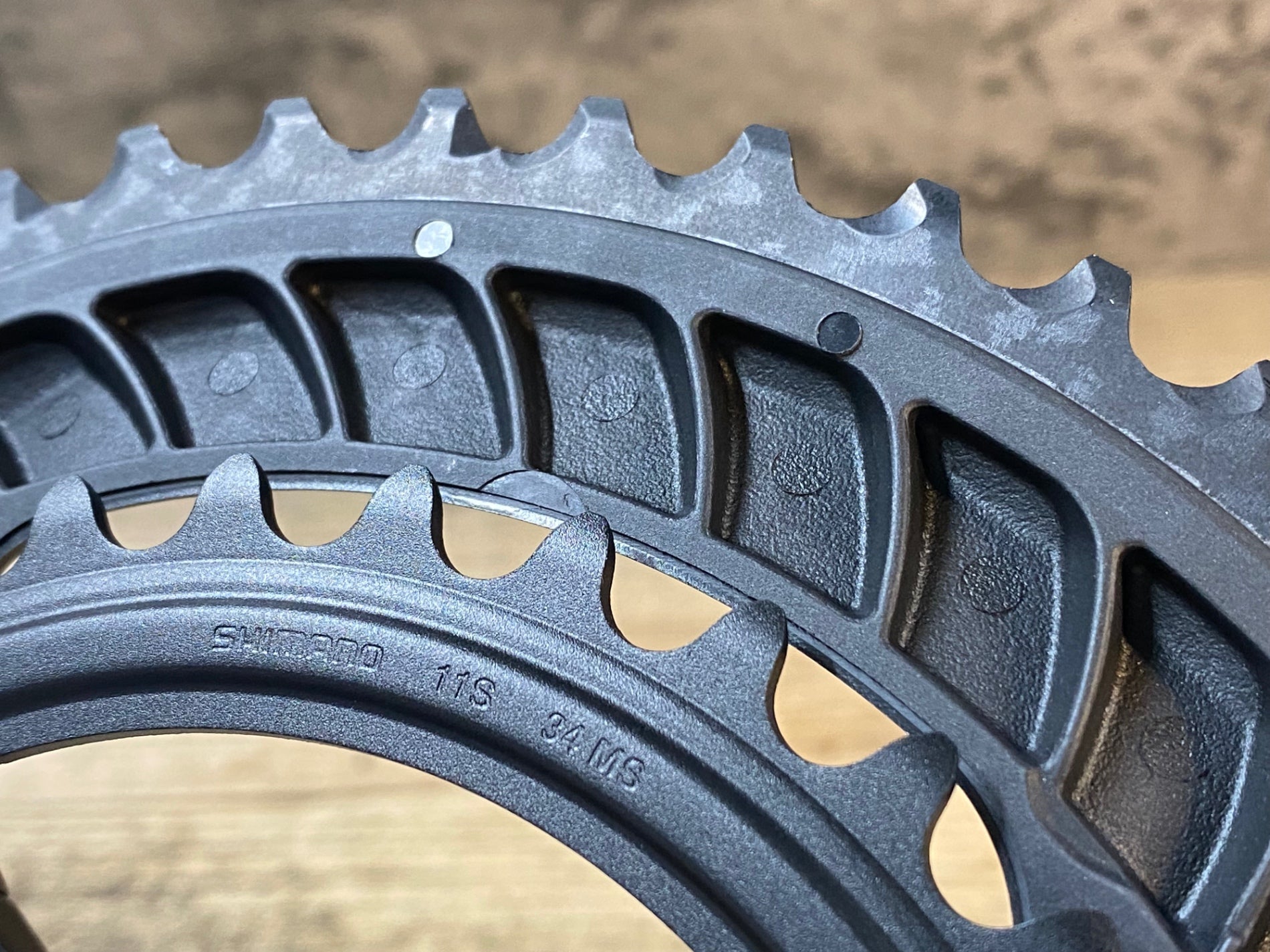 JR646 シマノ SHIMANO 105 FC-R7000 クランクセット 52/36T 172.5mm 黒