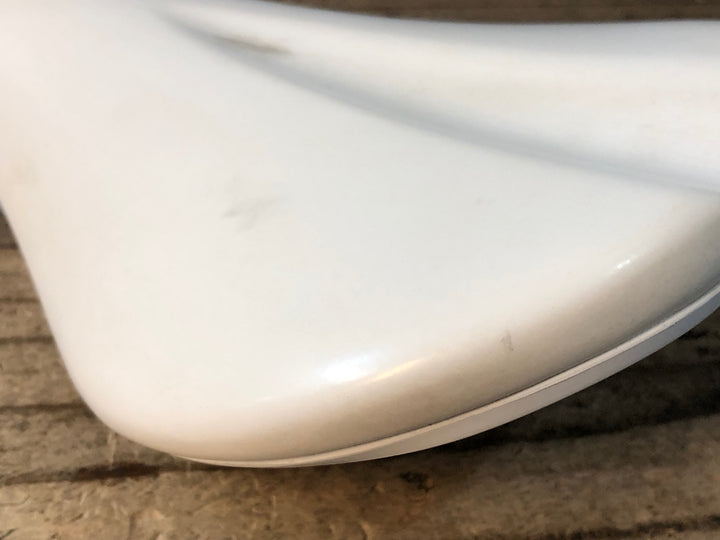 JW370 ファブリック fabric SCOOP ELITE RADIUS サドル 白 ※汚れ