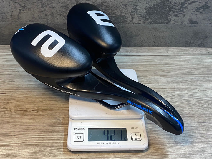 JO486 AEROELASTIC AE Saddle サドル 黒 CR-MOレール