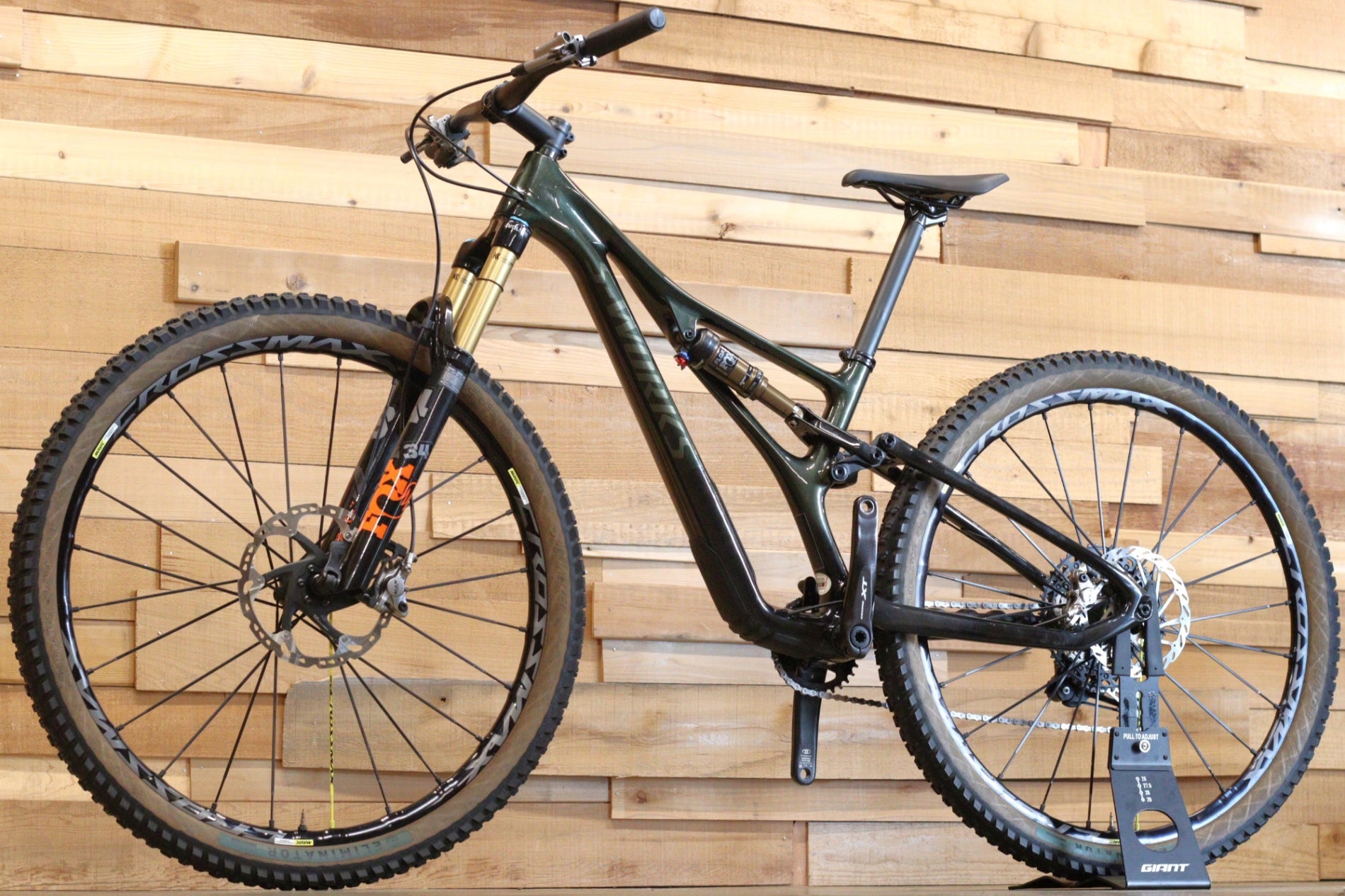 スペシャライズド SPECIALIZED エスワークス スタンプジャンパー S