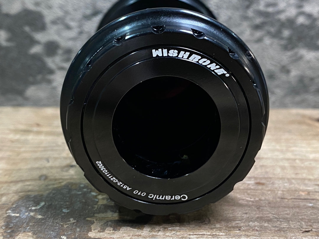 JM718 ウィッシュボーン WISHBONE BPF3024 ボトムブラケット BB 黒 Φ46 PF30 スピンドル径Φ24