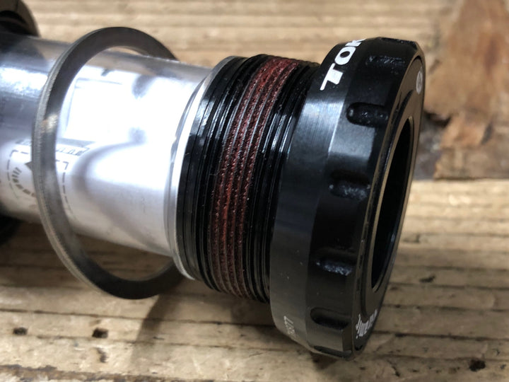 KF103 TOKEN TK878TBT セラミックベアリング BB ボトムブラケット ISO 68mm BSA