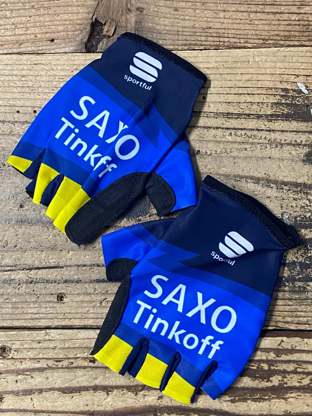 KJ794 スポーツフル sportful 指切り グローブ 紺 黃 L TINKOFF SAXO