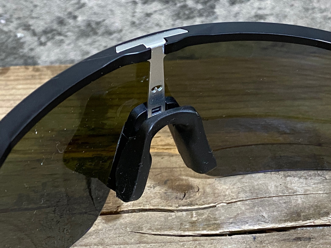 KG539 オークリー OAKLEY SUTRO Lite サングラス アイウェア 黒 PRIZM ROAD レンズ傷
