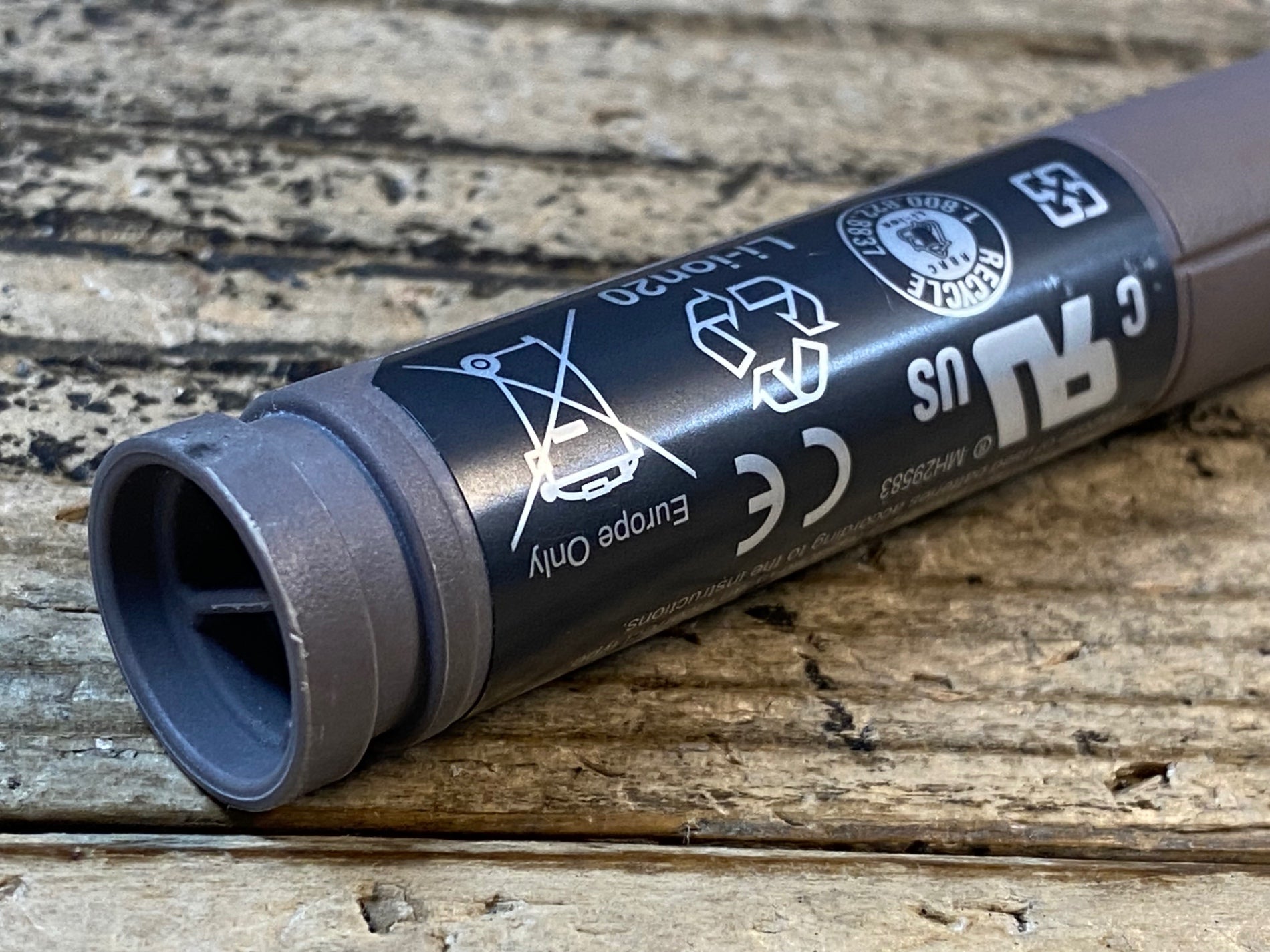JQ259 シマノ SHIMANO BT-DN110-A ビルトインバッテリー 電動 Di2