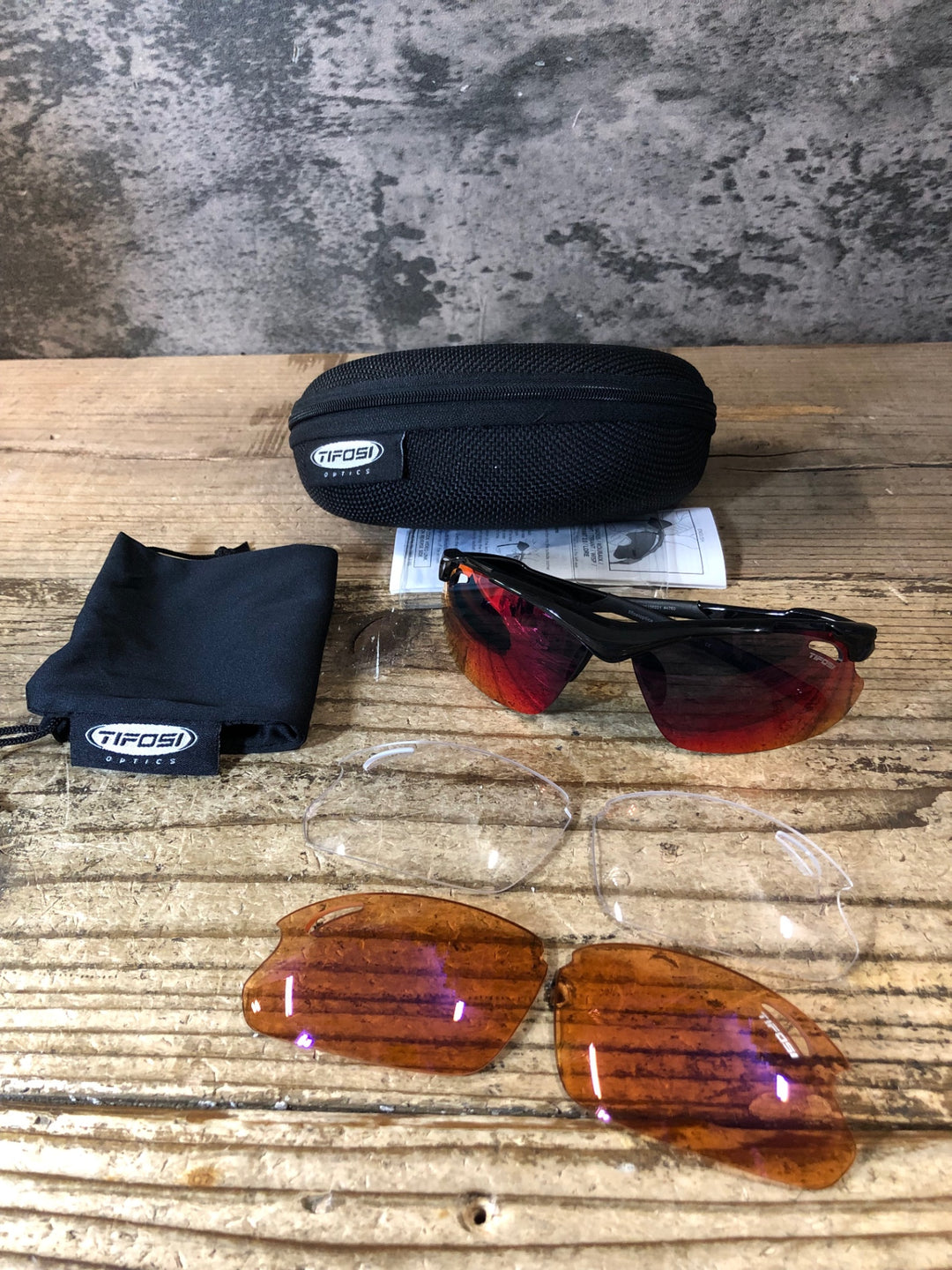 JN525 ティフォージ TIFOSI アイウェア サングラス