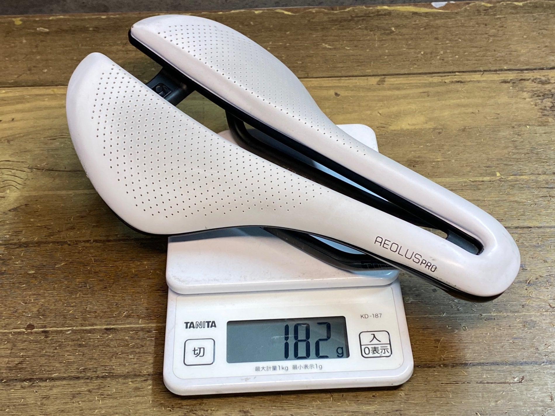 JO409 ボントレガー BONTRAGER AEOLUS PRO カーボンレール サドル