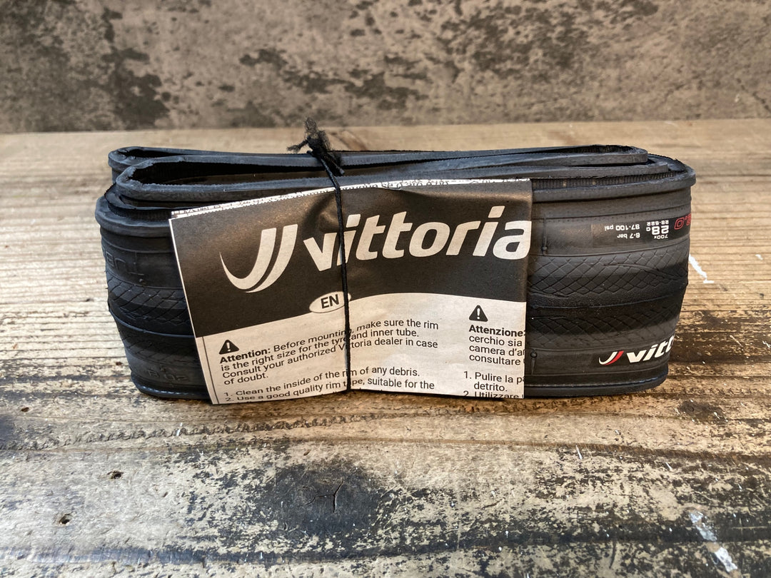 JN491 ヴィットリア vittoria ルビノ RUBINO PRO GRAPHENE 2.0 チューブレスレディ タイヤ 700x28c 未使用