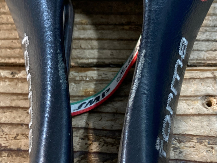JV375 SELLE SMP FORMA サドル 黒 inox tubeレール