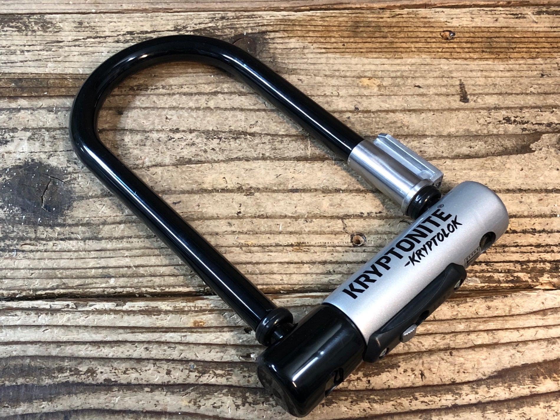 JU383 クリプトナイト Kryptonite KryptoLok Standard U字ロック