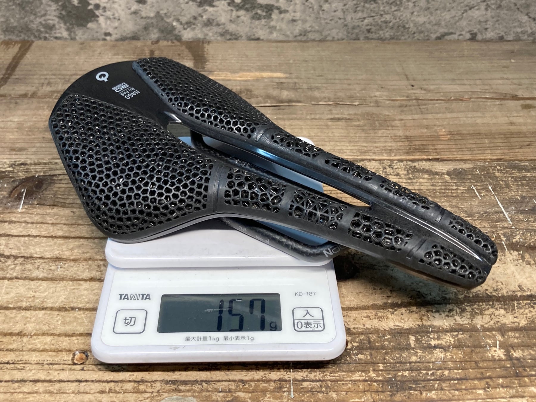 JJ598 プロロゴ prologo ナゴ NAGO R4 PAS 3D MSS サドル 黒 カーボン