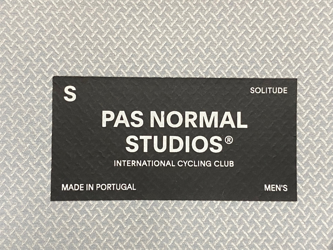 JY488 パスノーマルスタジオ PAS NORMAL STUDIOS Solitude Logo Jersey 半袖 サイクルジャージ グレー S
