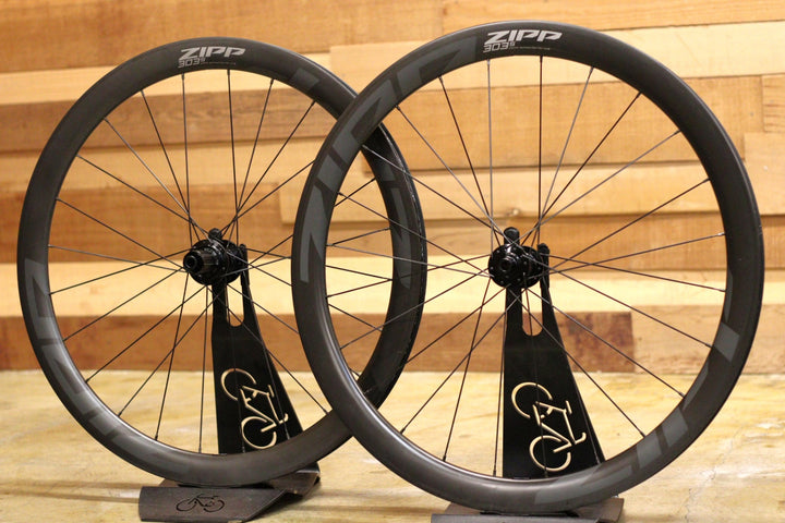 ジップ ZIPP 303S カーボン チューブレスレディ シマノ 12/11S ホイールセット フックレス DISC 【立川店】