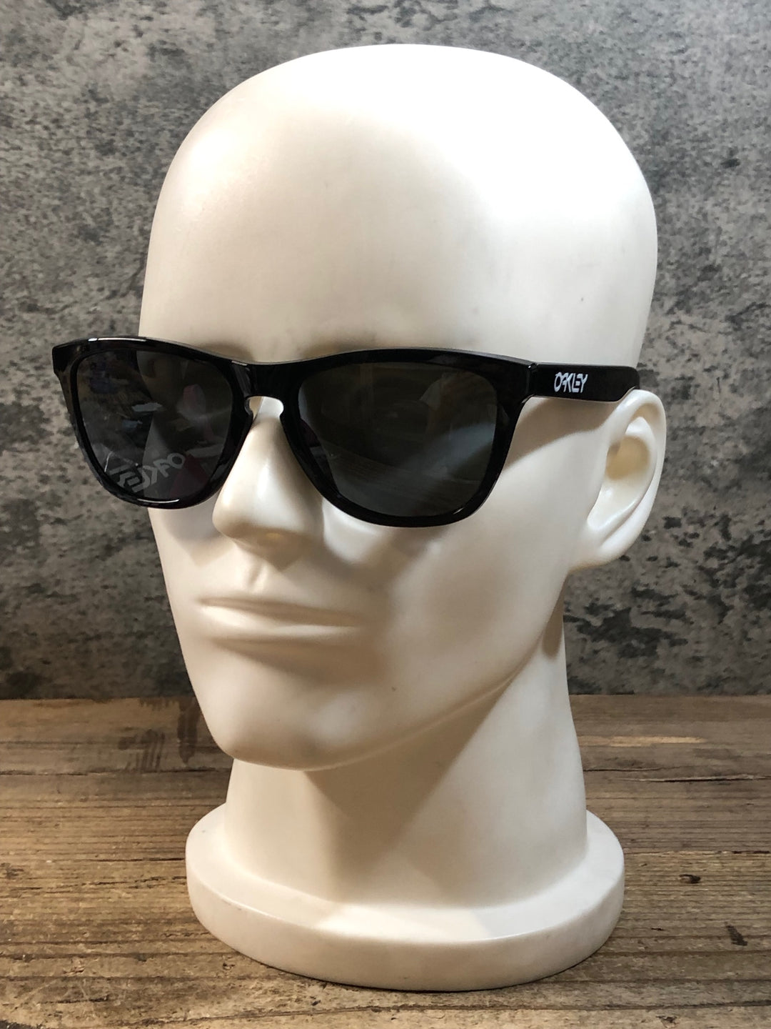 KJ391 オークリー OAKLEY Frogskin サングラス アイウェア 黒 PRIZM GREY